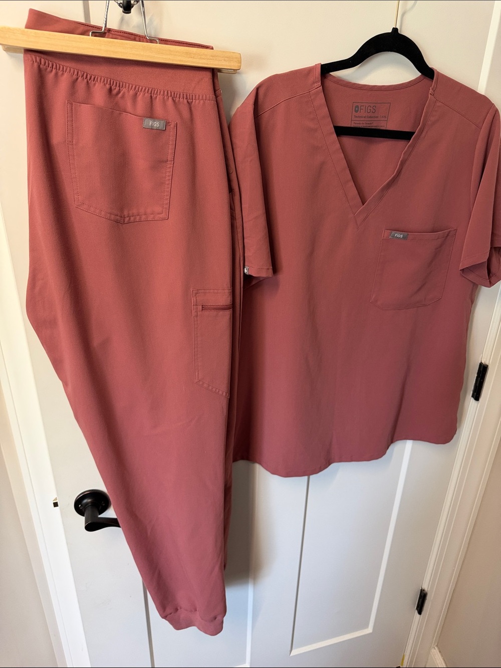 FIGS Women's Scrub Set in Dusty Rose - V-Neck Top & Jogger Pants